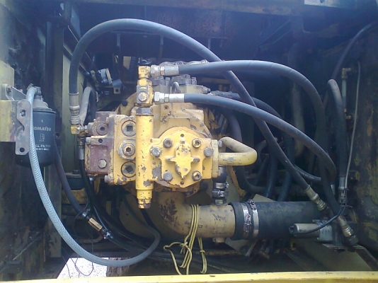 ขายด่วน!..รถขุด KOMATSU PC200-6 รถสวย พร้อมใช้ มีเล่มทะเบียน.