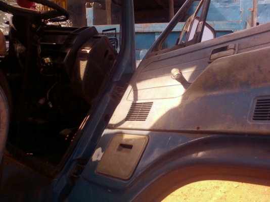 ต้องการขายด่วน   ISUZU  NPR JAANPR-59L   พวงมาลัยเพาเวอร์ หลัง F  แชซซีสวยมากไม่มีที่ติ  เครื่องแน่นเงียบ วิ่งดีมาก บรรทุกได้สบายเสริมแหนบรับรองการบรรทุก ยางใหม่ ล้อหน้า ประหยัดน้ำมัน ระบบเบรคสั่งได้รับประกัน ดงสวน คำม่วง