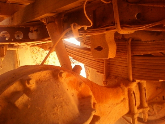 ต้องการขายด่วน   ISUZU  NPR JAANPR-59L   พวงมาลัยเพาเวอร์ หลัง F  แชซซีสวยมากไม่มีที่ติ  เครื่องแน่นเงียบ วิ่งดีมาก บรรทุกได้สบายเสริมแหนบรับรองการบรรทุก ยางใหม่ ล้อหน้า ประหยัดน้ำมัน ระบบเบรคสั่งได้รับประกัน ดงสวน คำม่วง