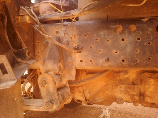 ต้องการขายด่วน   ISUZU  NPR JAANPR-59L   พวงมาลัยเพาเวอร์ หลัง F  แชซซีสวยมากไม่มีที่ติ  เครื่องแน่นเงียบ วิ่งดีมาก บรรทุกได้สบายเสริมแหนบรับรองการบรรทุก ยางใหม่ ล้อหน้า ประหยัดน้ำมัน ระบบเบรคสั่งได้รับประกัน ดงสวน คำม่วง