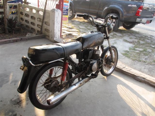 ขาย SUZUKI GP100 ไม่มีทะเบียนสต๊าทไม่ติดขายตามสภาพ ขาย SUZUKI GP100 ไม่มีทะเบียนสต๊าทไม่ติดขายตามสภาพ