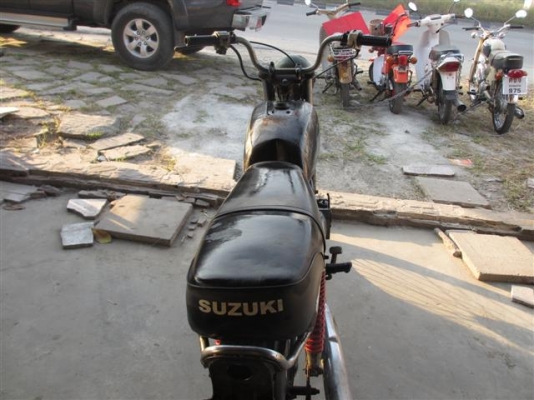 ขาย SUZUKI GP100 ไม่มีทะเบียนสต๊าทไม่ติดขายตามสภาพ ขาย SUZUKI GP100 ไม่มีทะเบียนสต๊าทไม่ติดขายตามสภาพ
