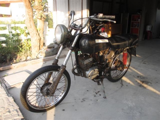 ขาย SUZUKI GP100 ไม่มีทะเบียนสต๊าทไม่ติดขายตามสภาพ ขาย SUZUKI GP100 ไม่มีทะเบียนสต๊าทไม่ติดขายตามสภาพ