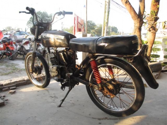 ขาย SUZUKI GP100 ไม่มีทะเบียนสต๊าทไม่ติดขายตามสภาพ ขาย SUZUKI GP100 ไม่มีทะเบียนสต๊าทไม่ติดขายตามสภาพ