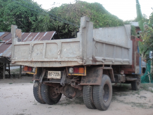 ขายหกล้อดั้มหัวยาว อีซูซุ เครื่อง 6BF1