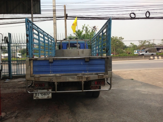 ขาย 6 ล้อ อีซูซุ NKR 130 ยาว 4.30 เมตร พร้อมกระบะสแตนเลส (รถห้าง) ปี 45 เอกสารพร้อมโอน