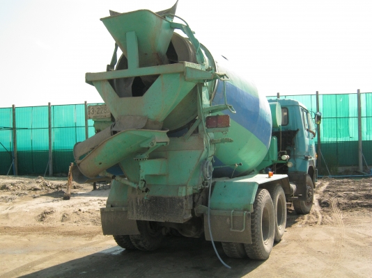 รถโม่ปูน ยี่ห้อ HINO รุ่น ZM303 รถโม่ปูน ยี่ห้อ HINO รุ่น ZM303