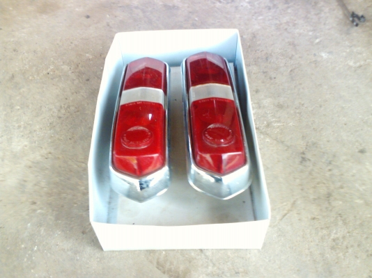 ขายไฟท้ายดัสสันบูเบริด p411 หน่อยครับราคาพร้อมส่งครับถูกๆ