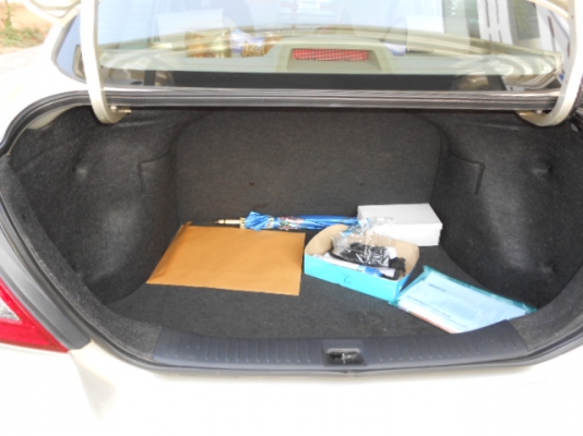 ขายเก๋ง Nissan  Tida  เครื่องฟิตแน่น แอร์เย็น ไม่เคยทำสีแม้ชิ้นเดียว