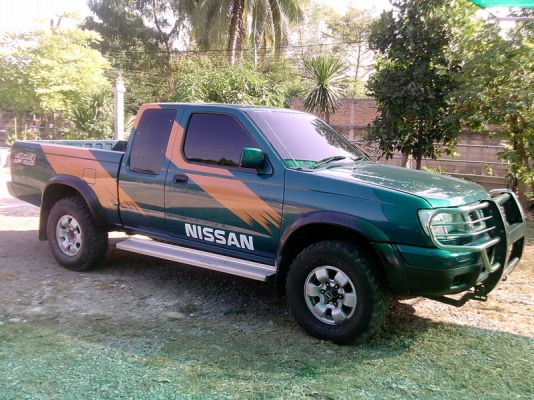 NISSAN BIG M 4x4 +LPG