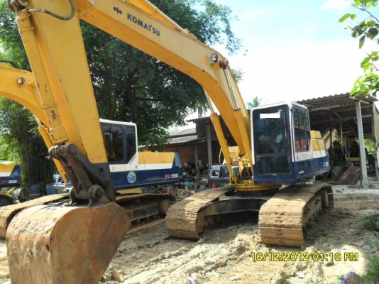 Komatsu PC200-5 ไฟฟ้าเต็ม ช่วงล่างเต็ม เอกสารพร้อม