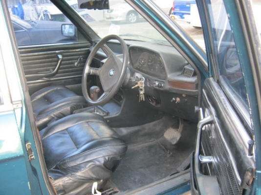 BMW, 520 ปี80เครื่องtoyota1Jออโต้39000ติดแก๊สLPG ขับดีมาก BMW, 520 ปี80เครื่องtoyota1Jออโต้39000ติดแก๊สLPG ขับดีมาก