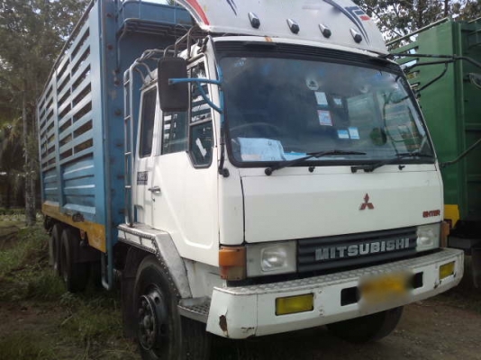 รถมิตซู 10 ล้อ FM517 รั่ว 195 แรงม้า   สนใจติดต่อ 081 - 6079515