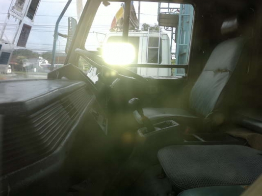 รถมิตซู 10 ล้อ FM517 รั่ว 195 แรงม้า   สนใจติดต่อ 081 - 6079515