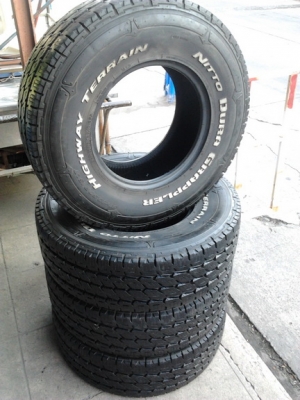 ขายยาง Nitto 31*10.5*15 สวยๆ 1 ชุด และ BF All ราคาถูกๆ