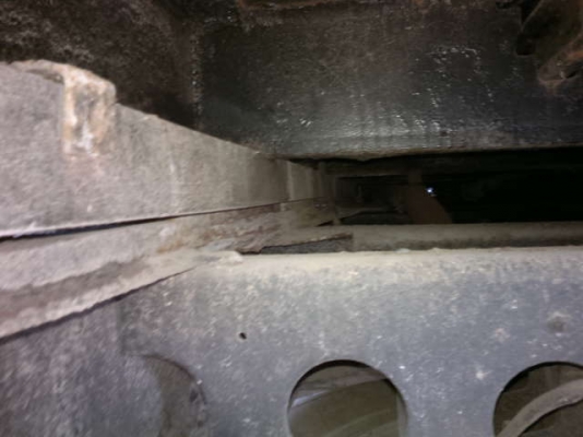 รถอิิซูซุ 10 ล้อ รั่ว 185 แรงม้า  สนใจติดต่อ 081 - 6079515