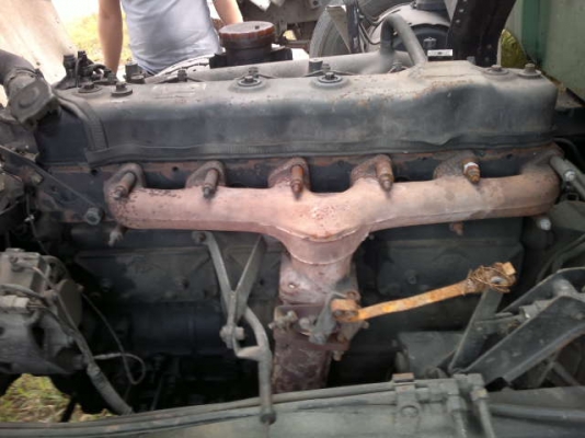 รถอิิซูซุ 10 ล้อ รั่ว 185 แรงม้า  สนใจติดต่อ 081 - 6079515