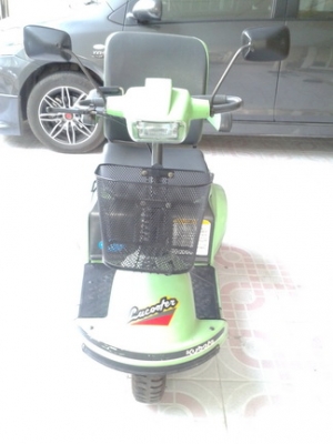 ขายรถไฟฟ้า 3 ล้อของคนแก่หรือคนพิการ เพิ่งมาจากญี่ปุ่น