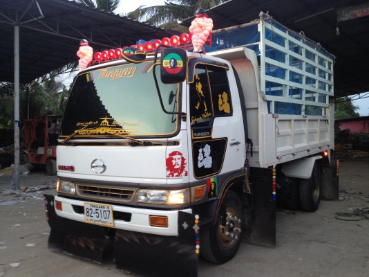 ขายHINO FC3J  เครื่องJO7C สภาพใหม่90\% ใช้งานน้อยทุกข้าวอย่างเดียว เครื่องไม่เคยแกะ แอร์เย็น แต่งเต็ม