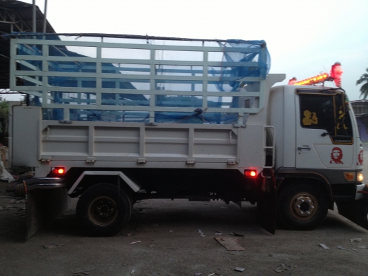 ขายHINO FC3J  เครื่องJO7C สภาพใหม่90\% ใช้งานน้อยทุกข้าวอย่างเดียว เครื่องไม่เคยแกะ แอร์เย็น แต่งเต็ม