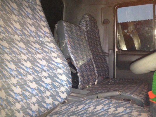 ขายHINO FC3J  เครื่องJO7C สภาพใหม่90\% ใช้งานน้อยทุกข้าวอย่างเดียว เครื่องไม่เคยแกะ แอร์เย็น แต่งเต็ม