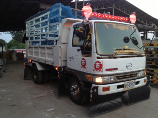 ขายHINO FC3J  เครื่องJO7C สภาพใหม่90\% ใช้งานน้อยทุกข้าวอย่างเดียว เครื่องไม่เคยแกะ แอร์เย็น แต่งเต็ม