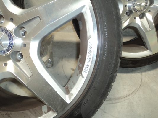 ล้อแม็ก SLK ขอบ 18 AMG ใหม่ๆครับ ยางPIERLLI PEZERO ปลายปี2011 ล้อแม็ก SLK ขอบ 18 AMG ใหม่ๆครับ ยางPIERLLI PEZERO ปลายปี2011