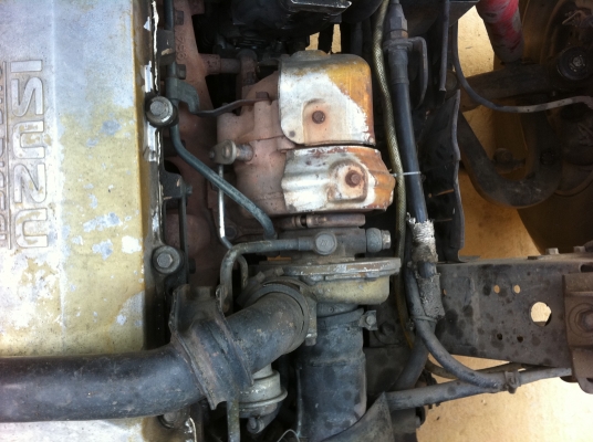 ขายรถบรรทุก 6 ล้อ ยี่ห้อ ISUZU รุ่น NPR เครื่อง 130 TURBO ยางเรเดียลใหม่ 6 เส้น ทะเบียนเต็ม พร้อมโอน