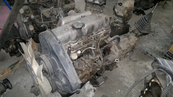 ขายเครื่อง M/S STRADA 2500 4D56 + เกียร์