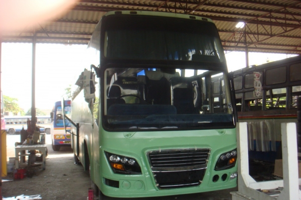 บัส nissan ud รถดีของราชการไม่มีช้ำ