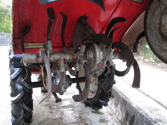 รหัส:12000934รถพรวนดินเดินตามใช้เครื่องดีเซลDY270Dขนาด6.0PSโรตารี่กว้าง70cm.สตาร์กุญแจพร้อมลุยงานwww.nihonmono.com