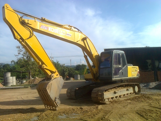 ขาย KOBELCO SK200 Mark-III เจ้าของขายเองกับมือ