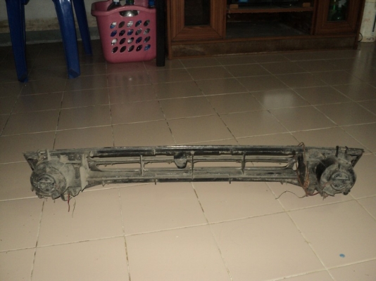 กระจังหน้าพร้อมไฟหรี่ในตัว toyota estima lucida สวยๆ 700