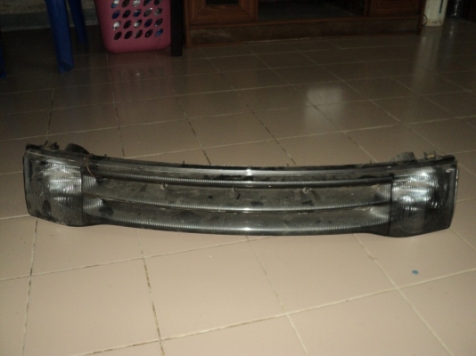 กระจังหน้าพร้อมไฟหรี่ในตัว toyota estima lucida สวยๆ 700