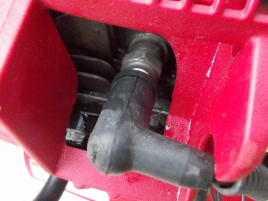 รหัส:12000903เครื่องพรวนดินHONDAของญี่ปุ่นผลิตที่U.S.Aประหยัดน้ำมันเคลื่อนที่ง่ายwww.nihonmono.com