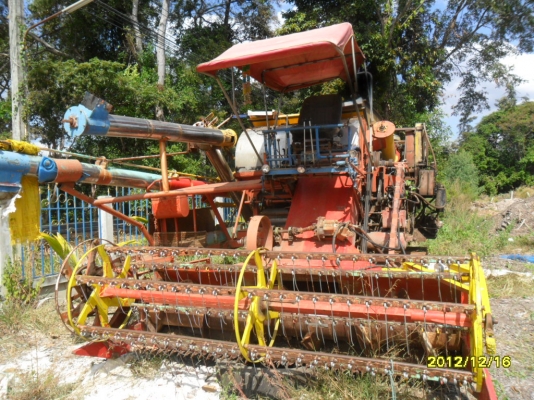 ขายรถเกี่ยวข้าวไทยเส็งยนต์อุ้ม