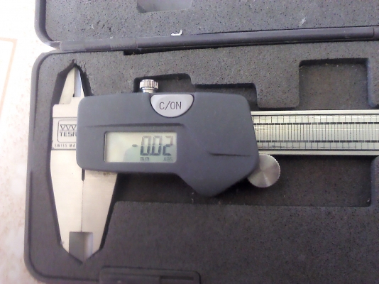 เวอร์เนียดิจิตอล TESA  6 นิ้ว ผลิตที่สวิตเซอร์แลนด์ ของแท้มีกล่องพลาสติกบุฟองน้า(มี 2 ตัว) สภาพดีมาก