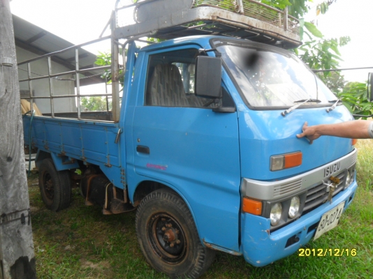 ขายรถสี่ล้อกลาง