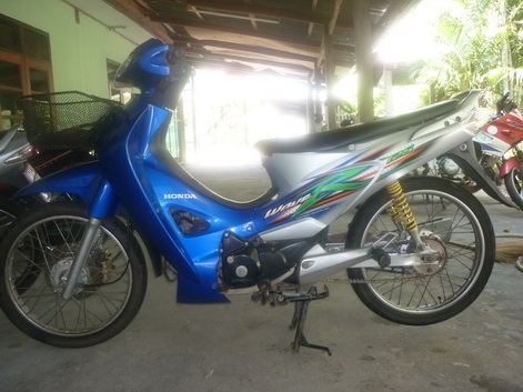 ขาย เวฟ 125 r ปี 48   ขาย  16500  บาท