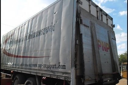 ขายลิฟต์ติดท้ายรถ 4 กระบอก ราคาถูกมาก