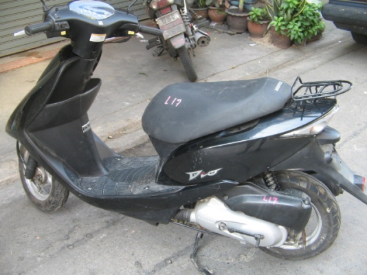 ขาย Honda Dio 50cc 4จังหวะ ประกอบใหม่นำเข้าญี่ปุ่น สภาพสวยเครื่องดี ราคา 15,500 ขาย Honda Dio 50cc 4จังหวะ ประกอบใหม่นำเข้าญี่ปุ่น สภาพสวยเครื่องดี ราคา 15,500