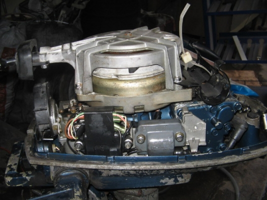 ขาย เครื่องเรือ ยี่ห้อ Yamaha 5 แรง นำเข้าญี่ปุ่น ราคา 12,000 ขาย เครื่องเรือ ยี่ห้อ Yamaha 5 แรง นำเข้าญี่ปุ่น ราคา 12,000