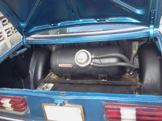 ขายรถ Benz 230e w123  1jz  ติดแก็ส lpg    รถคลาสสิค  ทำครบเเล้ว ขายถูก