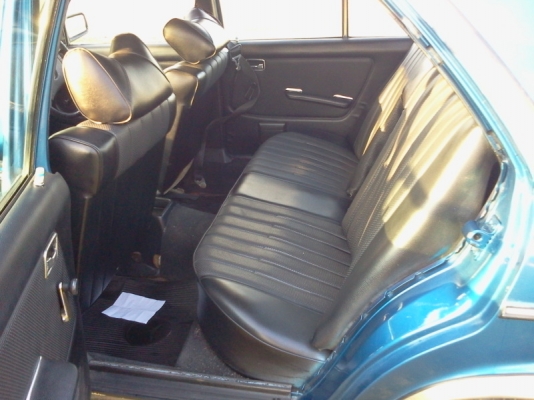 ขายรถ Benz 230e w123  1jz  ติดแก็ส lpg    รถคลาสสิค  ทำครบเเล้ว ขายถูก