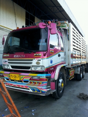 ต้องการขาย ISUZU 320Hp สนใจโทร ชายโต 081-8569543