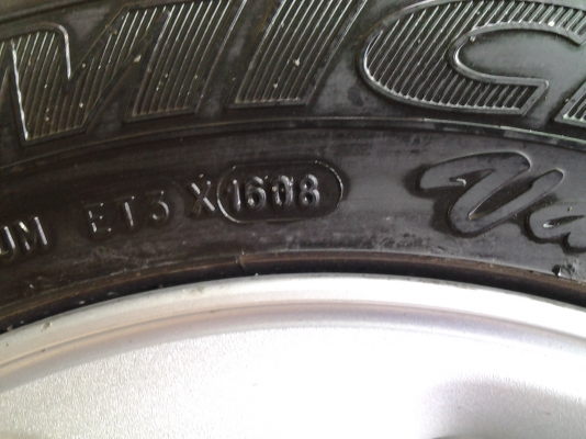 ขายแม๊กไทรทัน พร้อมยาง 215 65 R15 ขายแม๊กไทรทัน พร้อมยาง 215 65 R15