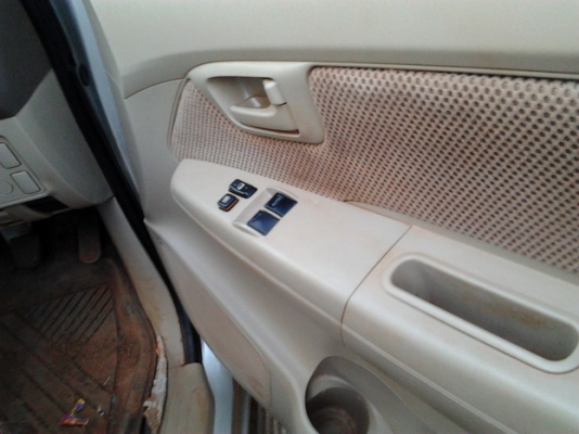 ขาย กระบะแค็ป VIGO 4WD  3.0 G ตัวท็อป!!  ปี48/05 เครื่อง 3.0 แห้งจัดไม่เยิ้มไม่หลวม ใช้งานน้อย วิ่งแสนกว่าๆ ตัวท็อป ฟูลอ็อปชั่น เกียร์โฟร์ใช้งานปกติ เข้าง่ายไม่หลุด ยางดี  ***ขายแล้วครับ ขอบคุณ Truck2hand