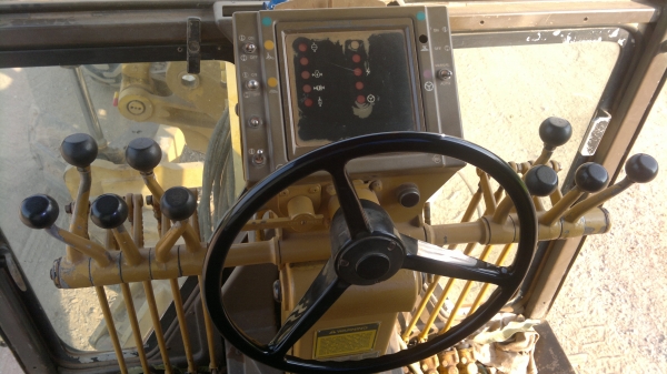 ขายรถเกรด CAT 140G 72 V  SERIAEL 14300  เล่มทะเบียน