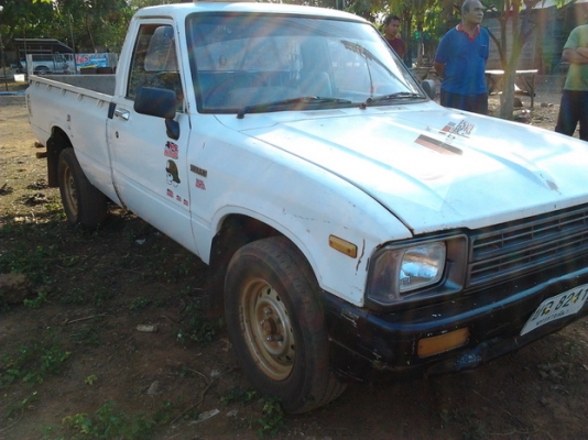 ขาย กระบะตอนเดียว ม้ากระโดด 5 ขอ เครื่องดีเซล เดิมจัด สภาพสวย สีดี ภายในแจ่ม เครื่องดีเซล1L  แน่นๆ แห้งๆ ไม่เยิ้ม ไม่หลวม ช่วงล่างปึ๊ก ไม่มีส่าย คัสซีสวยมาก ยางดี กระบะไม่ผุ หัวเก๋งไม่ผุ ทะเบียนเต็ม พร้อมใช้งาน***ขายแล้วครับขอบคุณ Truck2hand