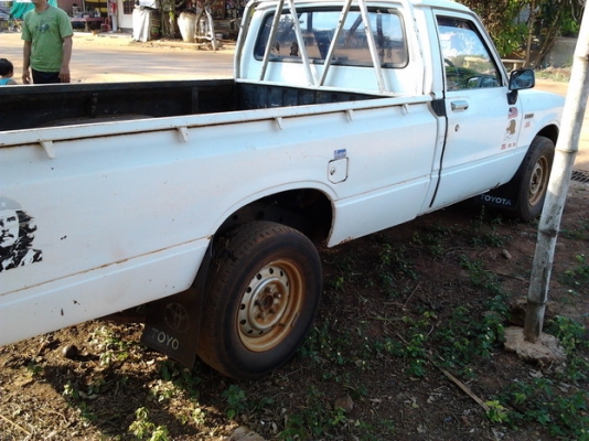 ขาย กระบะตอนเดียว ม้ากระโดด 5 ขอ เครื่องดีเซล เดิมจัด สภาพสวย สีดี ภายในแจ่ม เครื่องดีเซล1L  แน่นๆ แห้งๆ ไม่เยิ้ม ไม่หลวม ช่วงล่างปึ๊ก ไม่มีส่าย คัสซีสวยมาก ยางดี กระบะไม่ผุ หัวเก๋งไม่ผุ ทะเบียนเต็ม พร้อมใช้งาน***ขายแล้วครับขอบคุณ Truck2hand